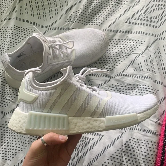 9.5 women’s adidas NMD white - Picture 5 of 6